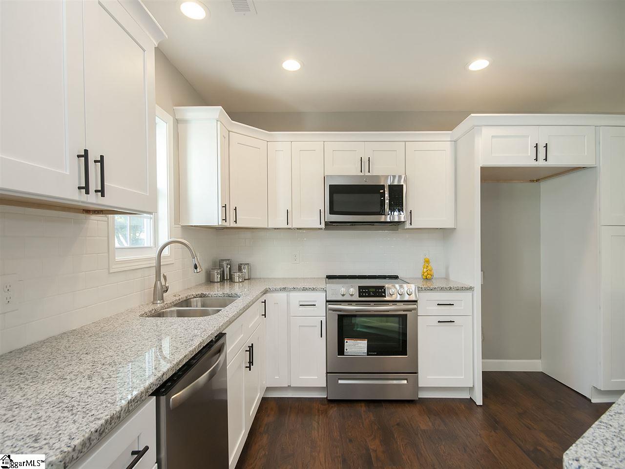 833 North Franklin Road Greenville, SC 29617 - Photo 11 of 36