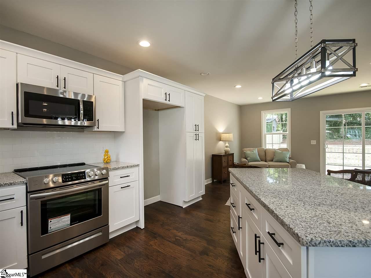 833 North Franklin Road Greenville, SC 29617 - Photo 15 of 36