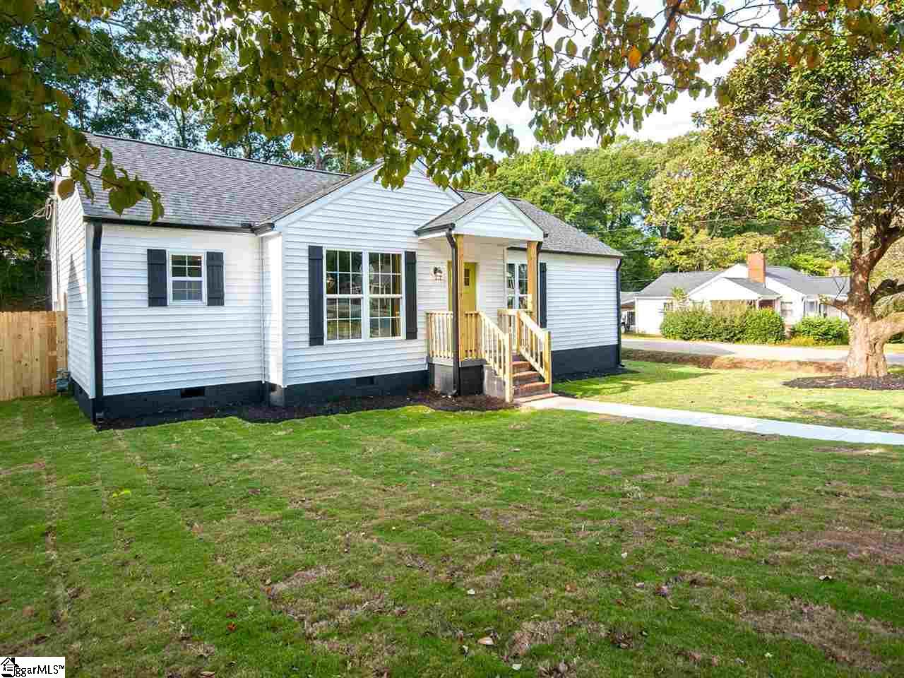 833 North Franklin Road Greenville, SC 29617 - Photo 4 of 36