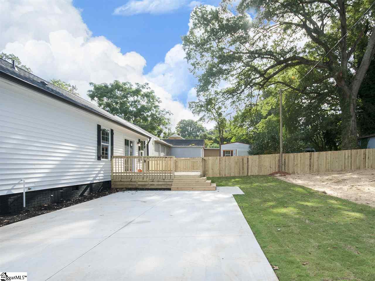 833 North Franklin Road Greenville, SC 29617 - Photo 34 of 36