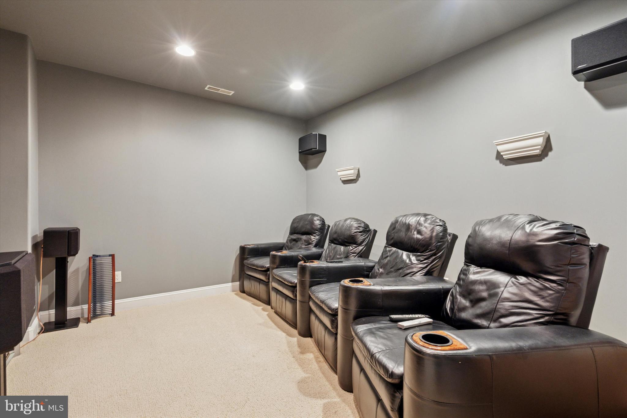 1514 Cherry Lane Rydal, PA 19046 - Photo 27 of 50 a close view of chair and table in room
