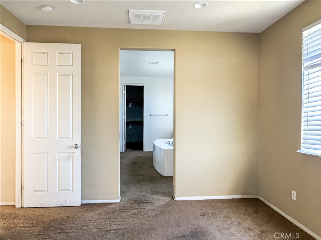 9549 Calico Trail Riverside, CA 92508 - Photo 19 of 34 Primary Bedroom