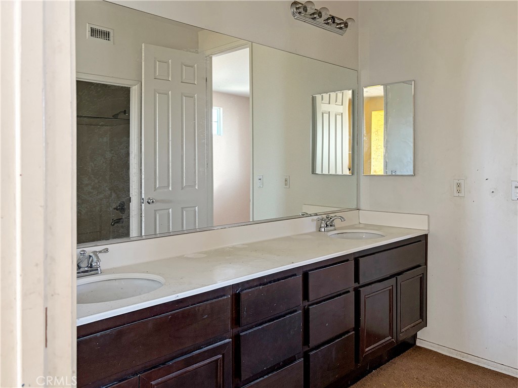 9549 Calico Trail Riverside, CA 92508 - Photo 24 of 34 Bathroom