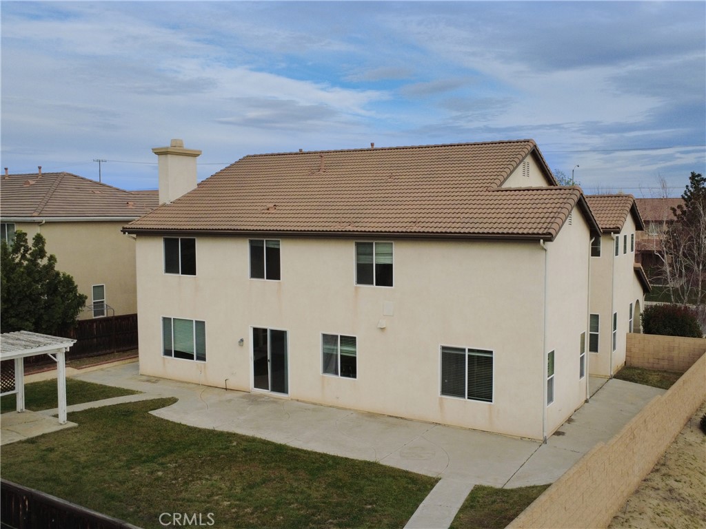 9549 Calico Trail Riverside, CA 92508 - Photo 44 of 46 a house view with a backyard space