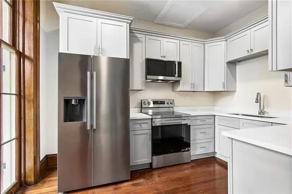 $349,000 | 633 Esplanade Avenue, Unit 101, New Orleans, LA 70116