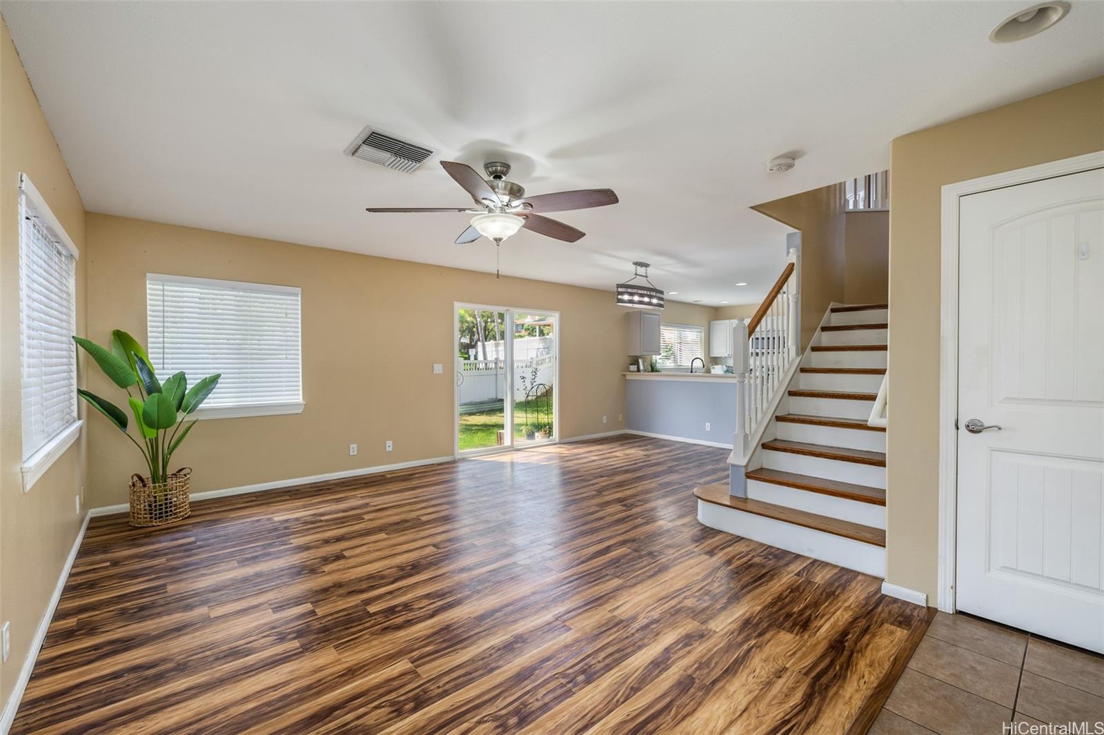 87-2165 Pakeke Street, Unit 59 Waianae, HI 96792 - Photo 3 of 22