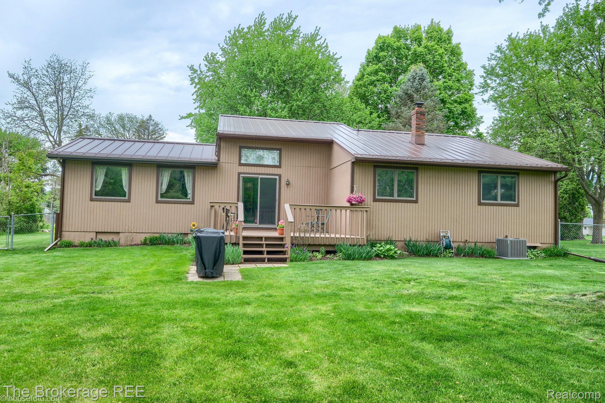2390 North Vassar Road Davison, MI 48423 - Photo 7 of 46