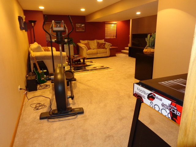 2217 Ashby Lane Plainfield, IL 60586 - Photo 16 of 20 a gym room with gym equipment