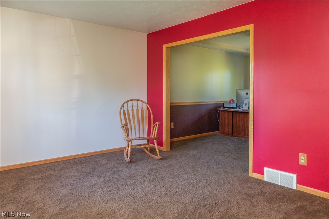 6841 Winter Ridge Court Youngstown, OH 44515 - Photo 4 of 22