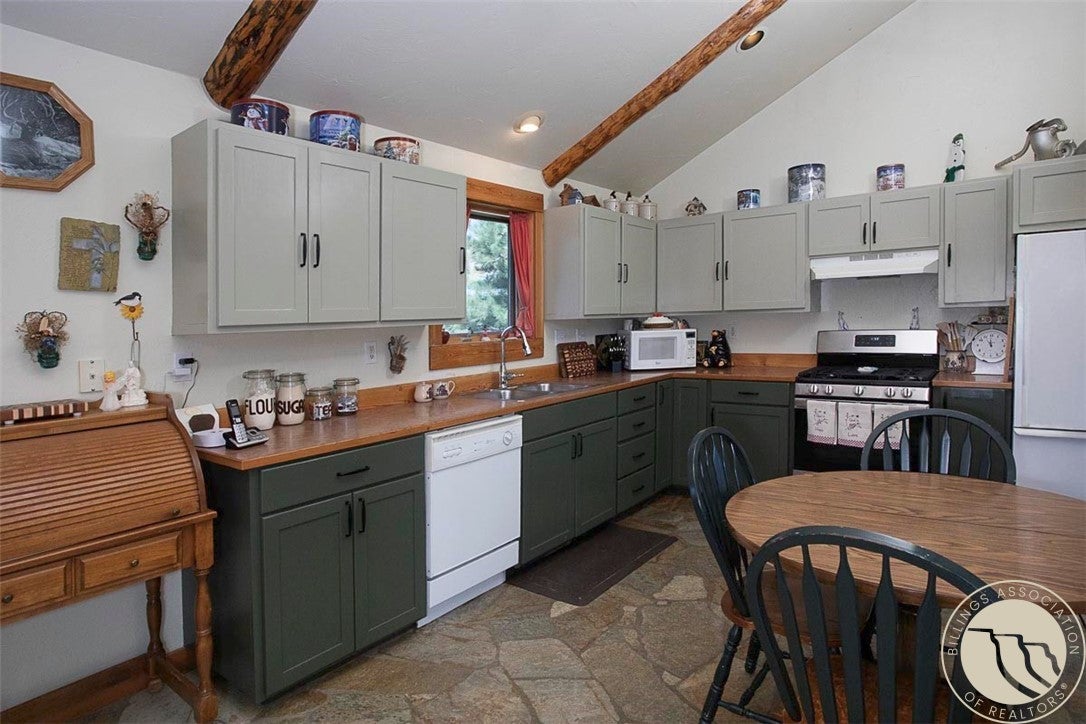 265 Upper Luther Road Red Lodge, MT 59068 - Photo 17 of 36 Gallery Image 17
