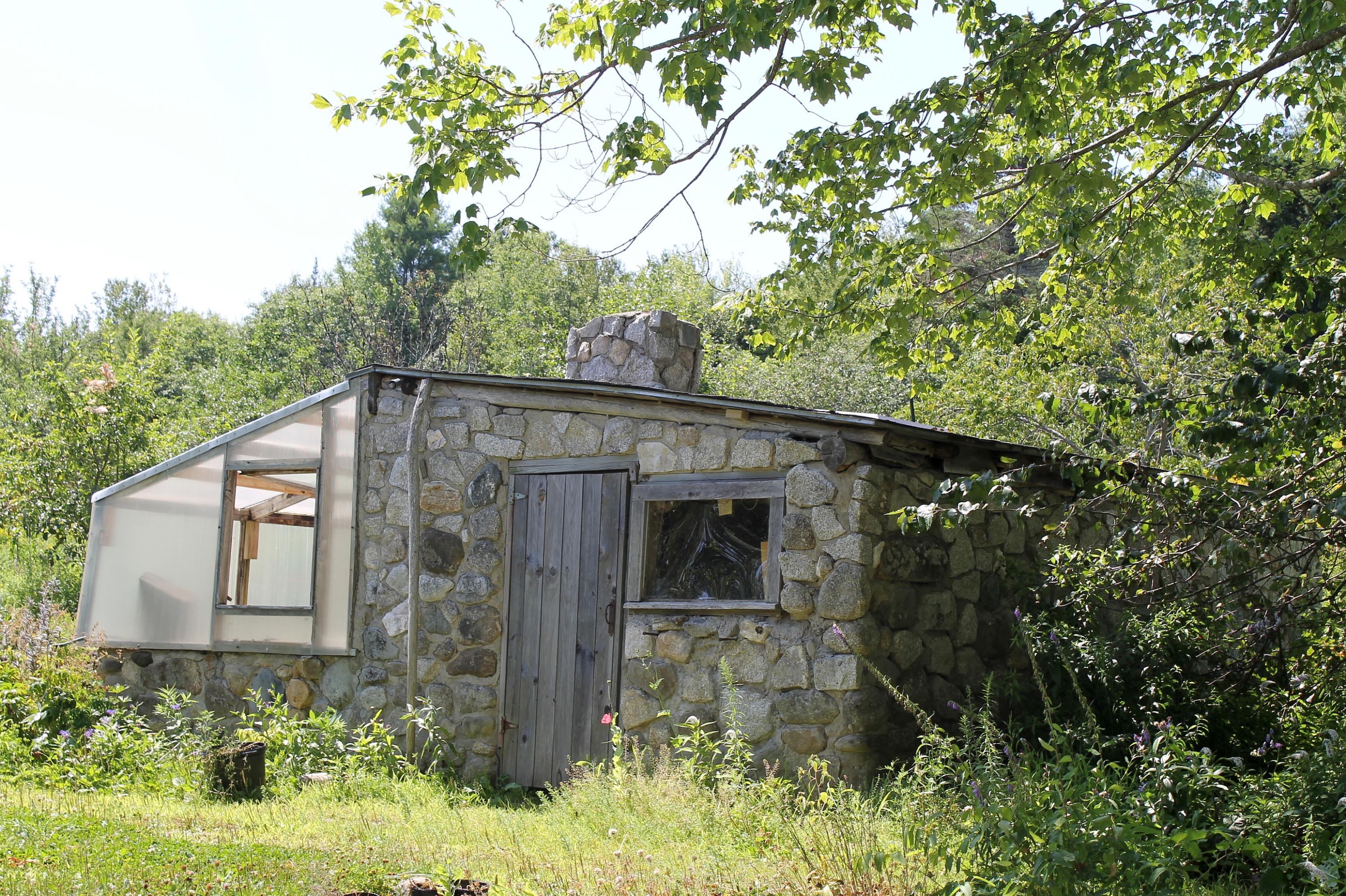 96 Seekins Road Searsport, ME 04974 - Photo 20 of 38 Greenhouse
