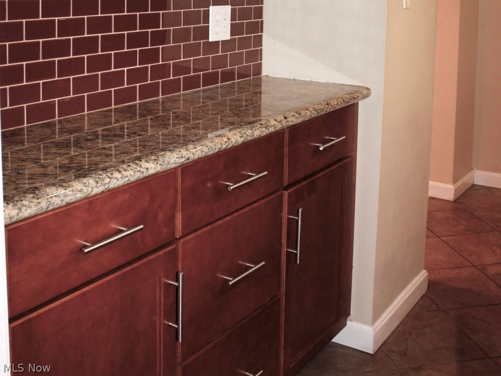 2187 Edgerton Road Cleveland, OH 44118 - Photo 9 of 14 PERFECTION!