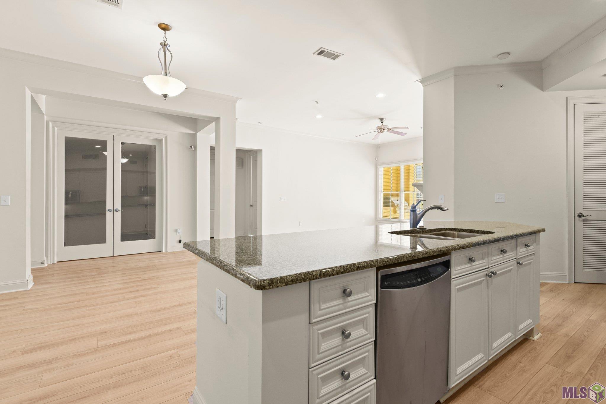 998 Stanford Avenue, Unit 211 Baton Rouge, LA 70808 - Photo 3 of 26