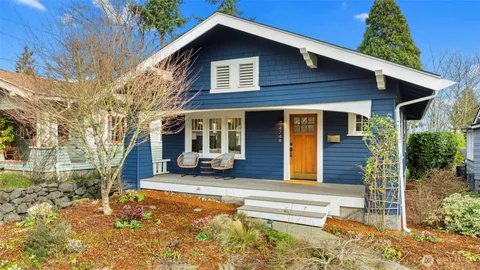 $1,149,000 | 4748 4th Avenue Northeast, Seattle, WA 98105