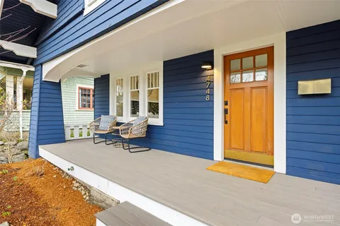 $1,165,000 | 4748 4th Avenue Northeast, Seattle, WA 98105