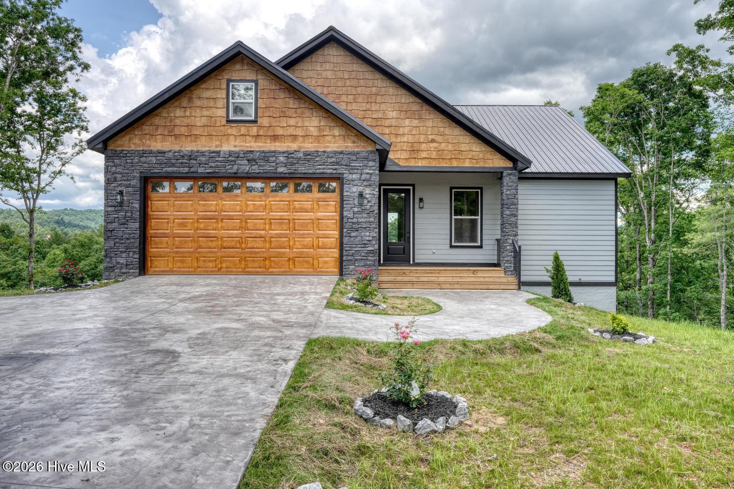 116 Short Oak Run Murphy, NC 28906 - Photo 6 of 76