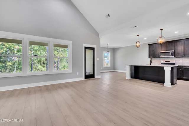 $399,900 | 417 Lakeview Place, Macon, GA 31211