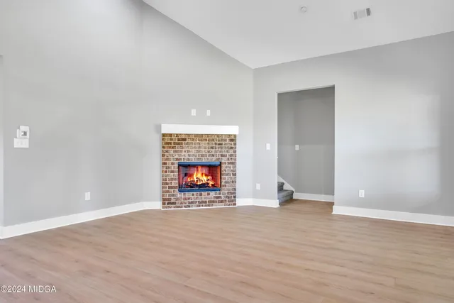 $399,900 | 417 Lakeview Place, Macon, GA 31211