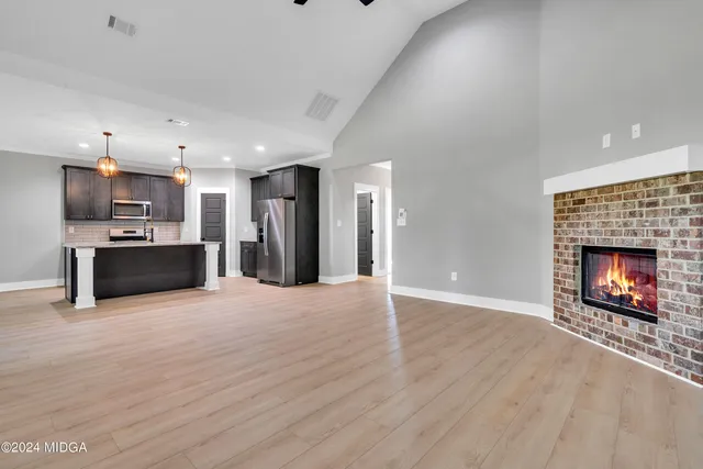 $399,900 | 417 Lakeview Place, Macon, GA 31211