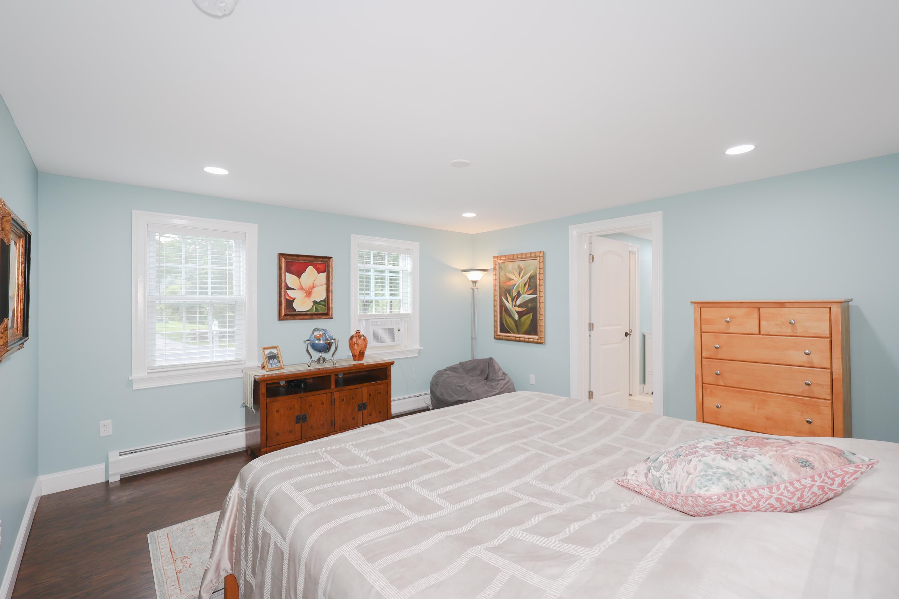 1279 Hopkinton Road Hopkinton, NH 03229 - Photo 14 of 40