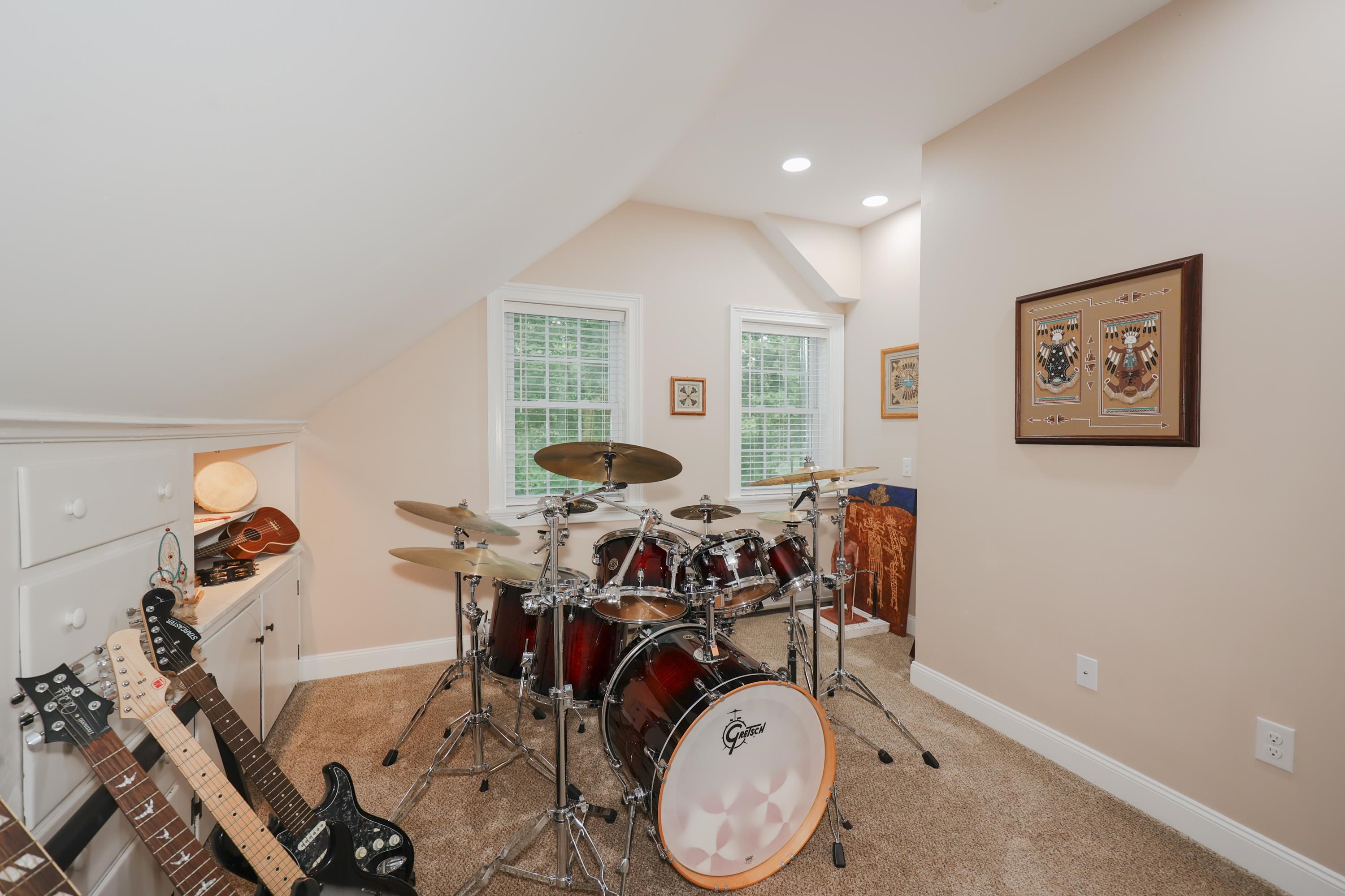 1279 Hopkinton Road Hopkinton, NH 03229 - Photo 22 of 40