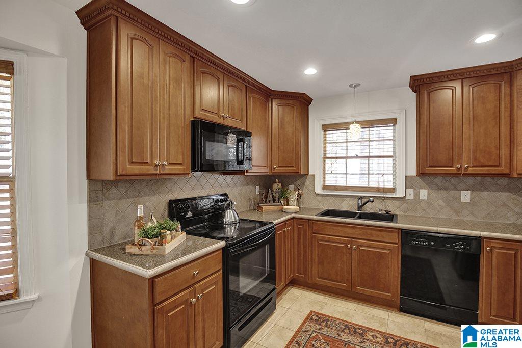 5068 Meadow Brook Road Birmingham, AL 35242 - Photo 8 of 31