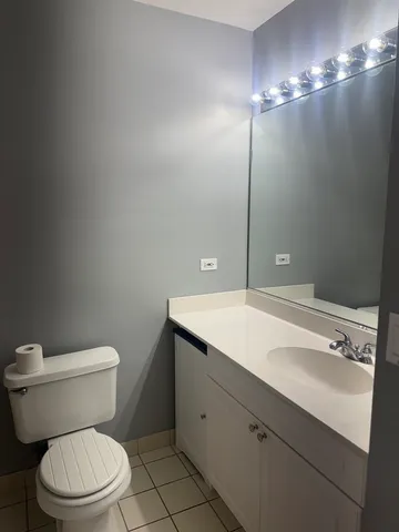 $2,500 | 1735 West Diversey Parkway, Unit 304, Chicago, IL 60614