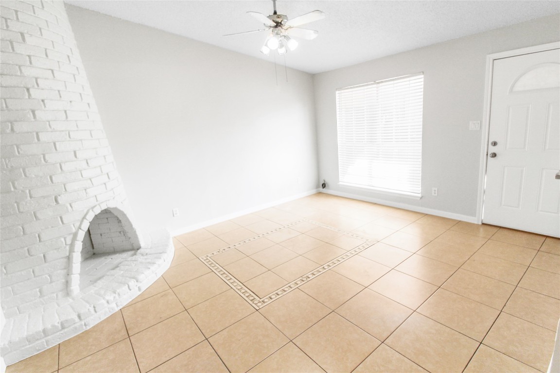 9906 Randall Drive, Unit B Austin, TX 78753 - Photo 3 of 16