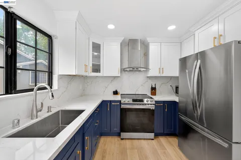 $700,000 | 610 Canyon Woods Court, Unit D, San Ramon, CA 94582