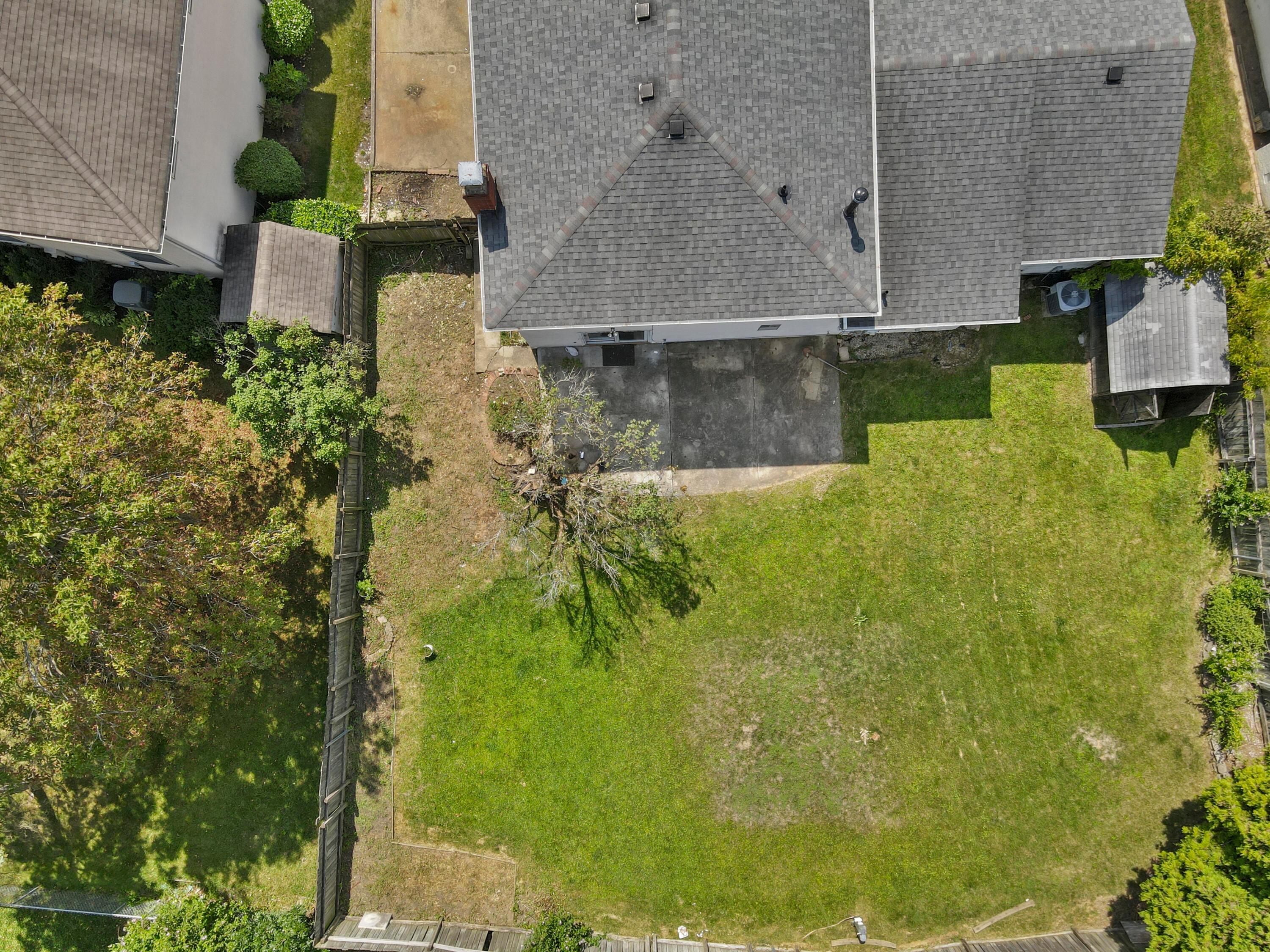 1866 Dorsetshire Road Columbus, OH 43229 - Photo 6 of 44 DJI_0889
