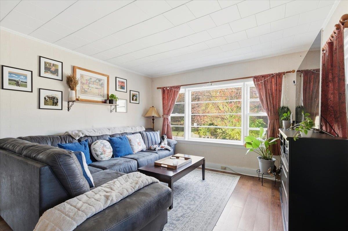 13 Pleasant Street Proctor, VT 05765 - Photo 15 of 55