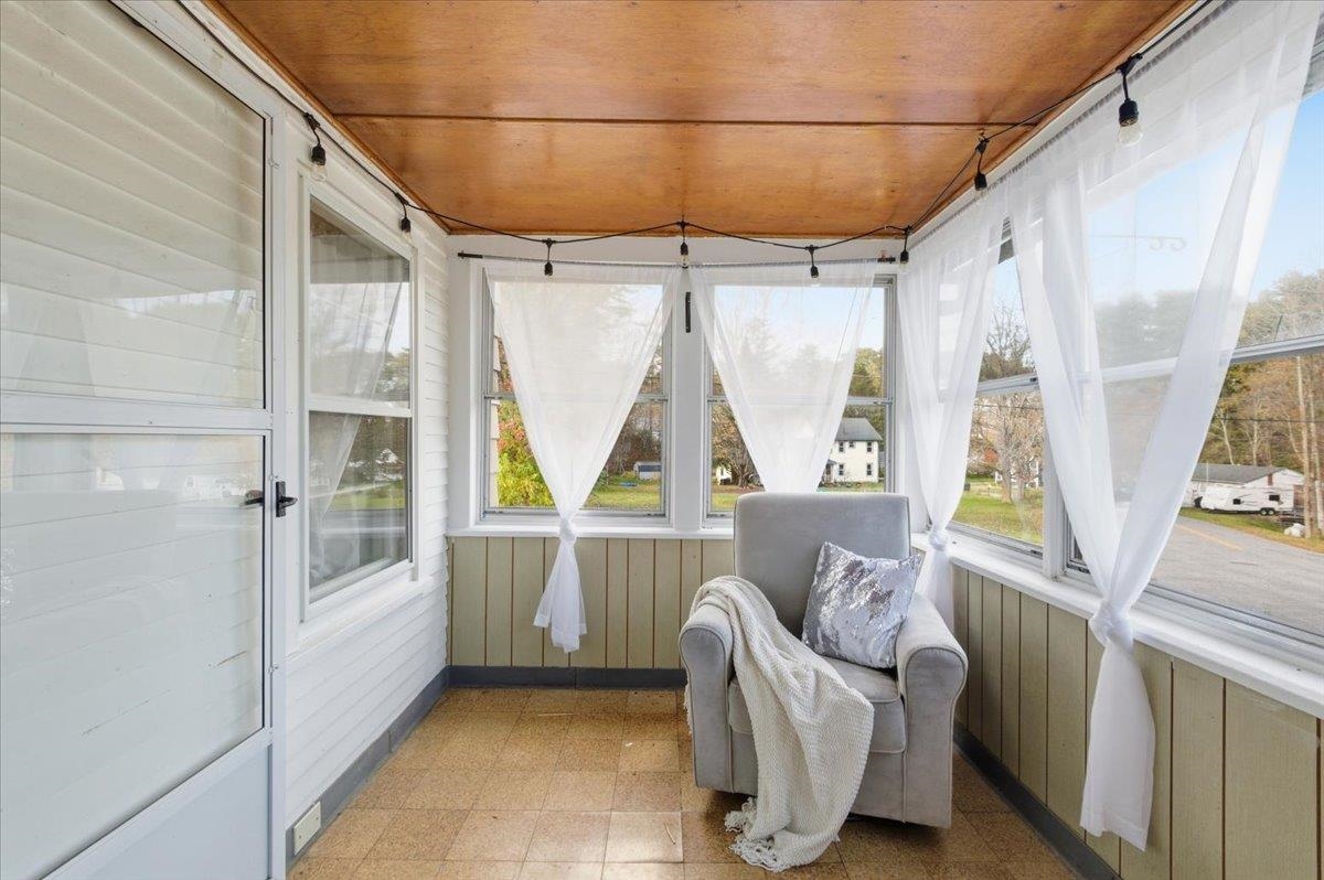 13 Pleasant Street Proctor, VT 05765 - Photo 7 of 55