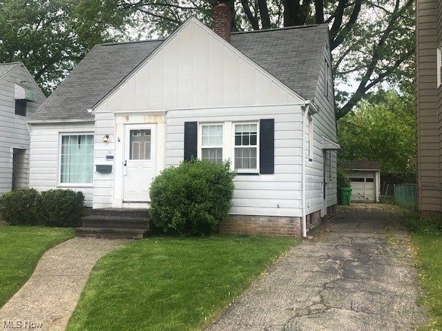1247 Argonne Road Cleveland, OH 44121 - Photo 1 of 10 Gallery Image 1