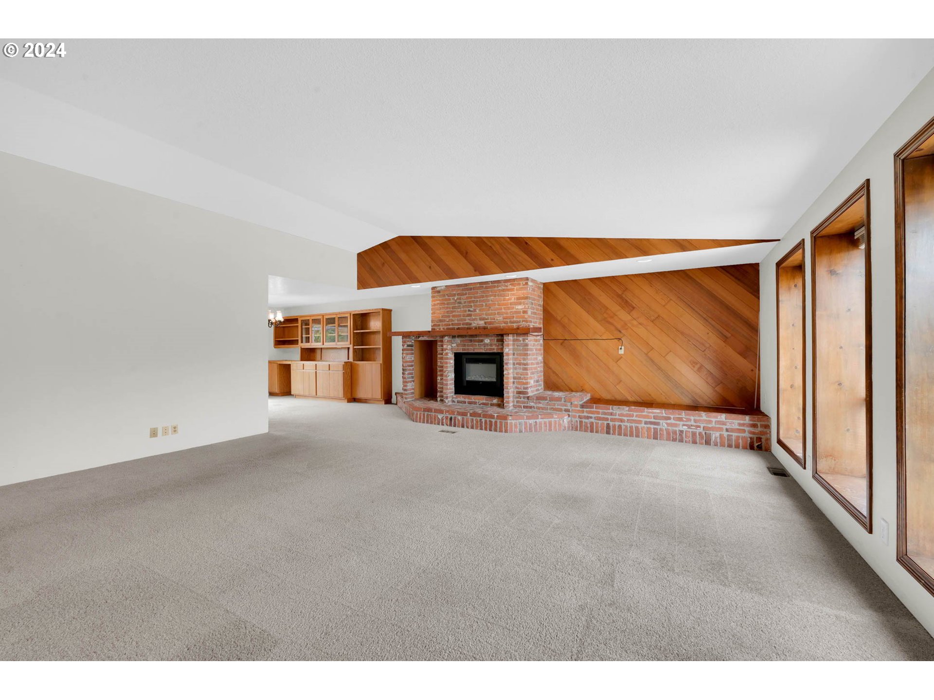1490 Myrtle Loop Florence, OR 97439 - Photo 6 of 48 Gallery Image 6