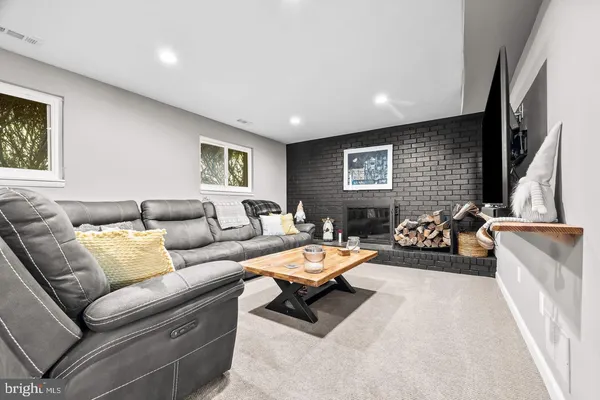 $4,100 | 6 Hounds Hollow Court, Owings Mills, MD 21117