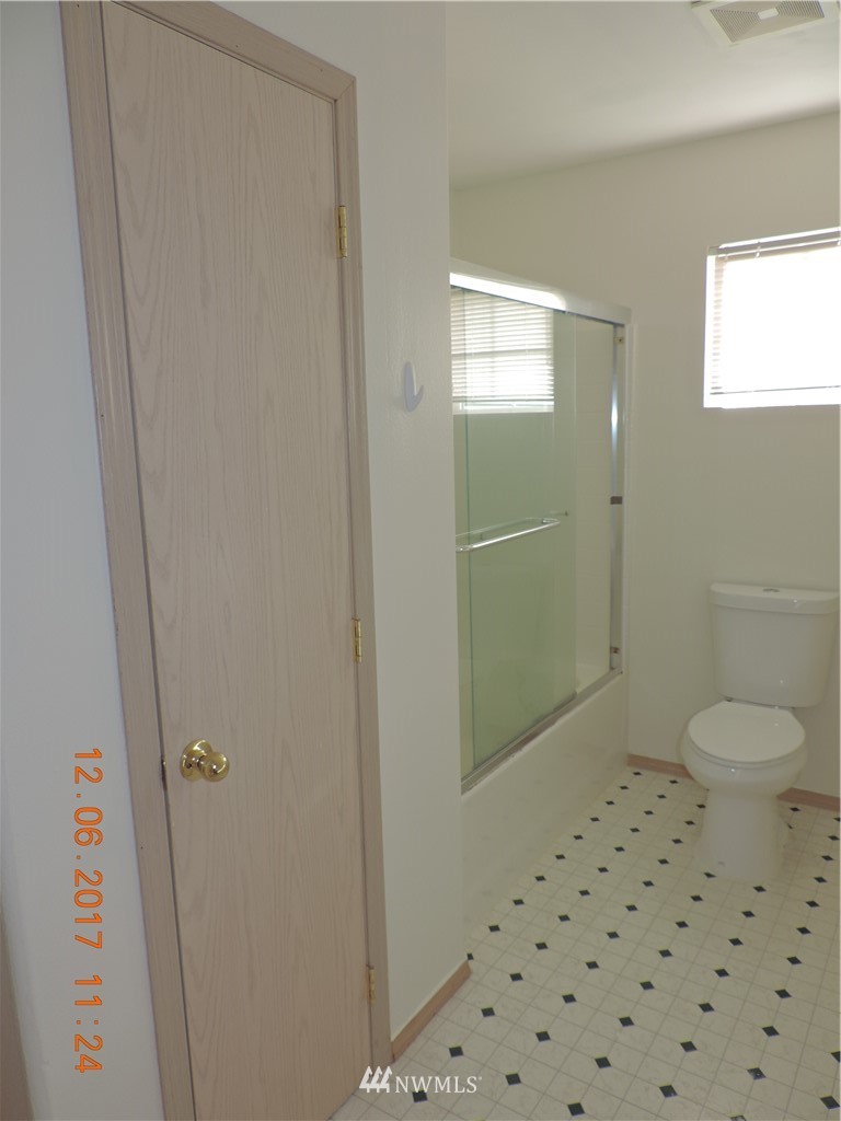 2702 Northeast 2nd Street Renton, WA 98056 - Photo 15 of 16