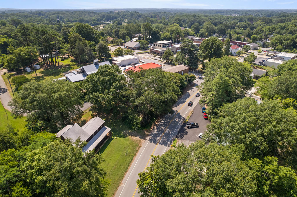 216 North Mechanic Street Pendleton, SC 29670 - Photo 2 of 39