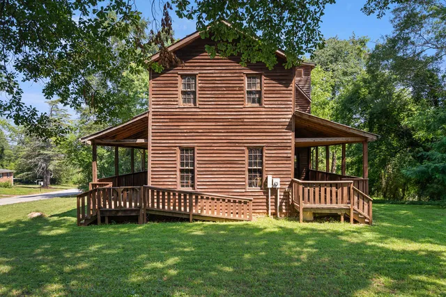 $295,000 | 216 North Mechanic Street, Pendleton, SC 29670