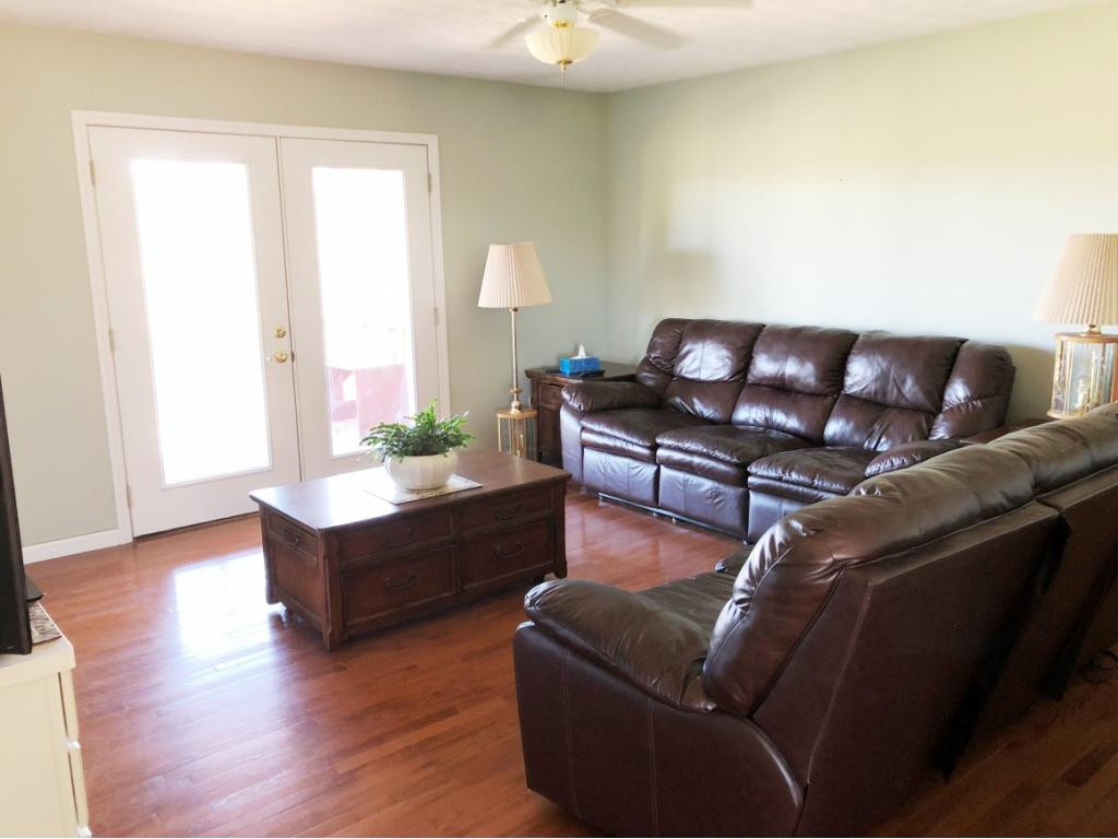 270 Roy Martin Road Gray, TN 37615 - Photo 10 of 36 Living Room