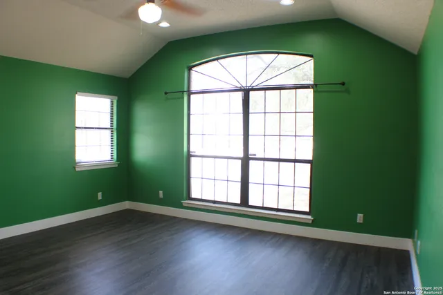 $1,160,000 | 13055 Tonne Drive East, New Braunfels, TX 78132