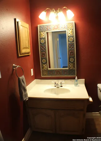 $1,160,000 | 13055 Tonne Drive East, New Braunfels, TX 78132