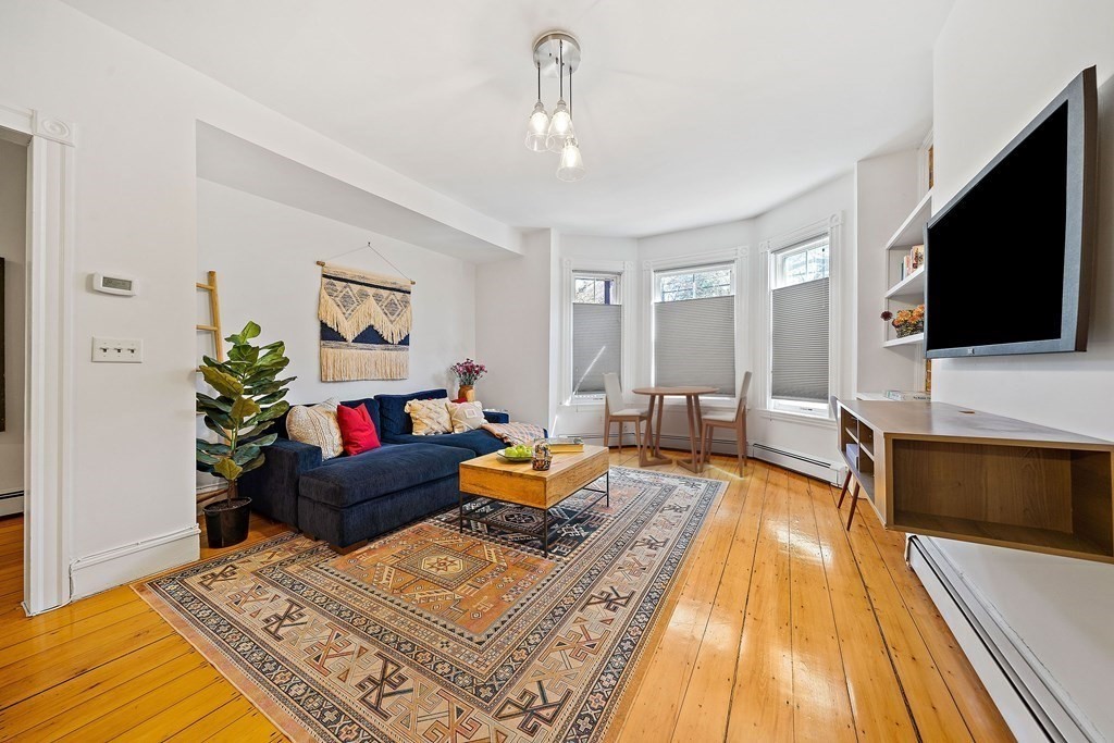 281 Chestnut Avenue, Unit 1 Boston, MA 02130 - Photo 3 of 17