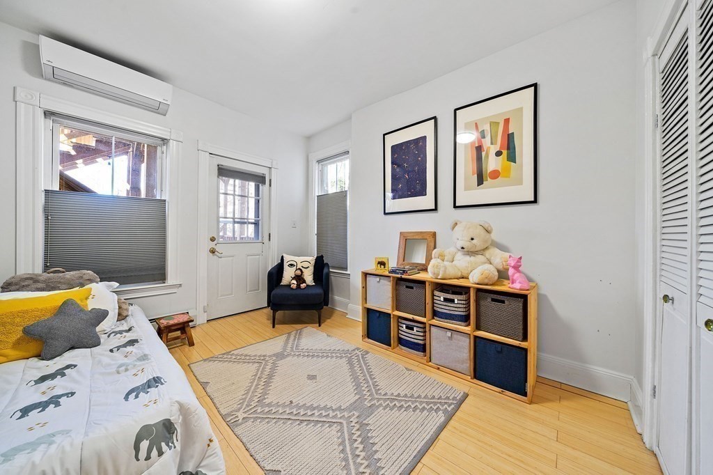 281 Chestnut Avenue, Unit 1 Boston, MA 02130 - Photo 10 of 17