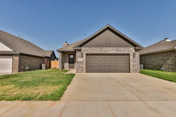 $2,280 | 912 North Fulton Avenue, Lubbock, TX 79416