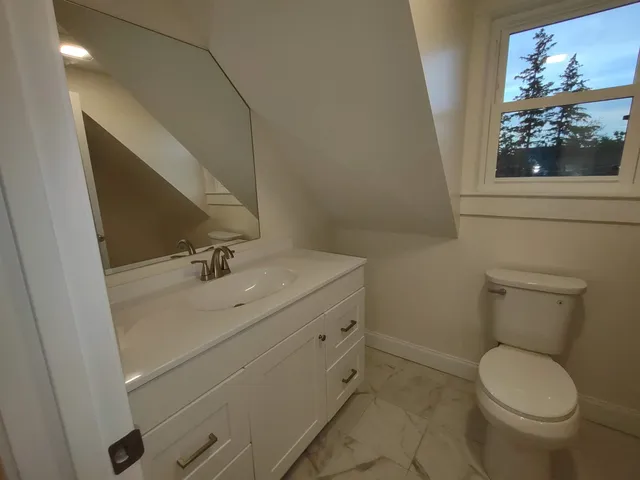 $2,575 | 394 Union Avenue, Unit 4, Laconia, NH 03246