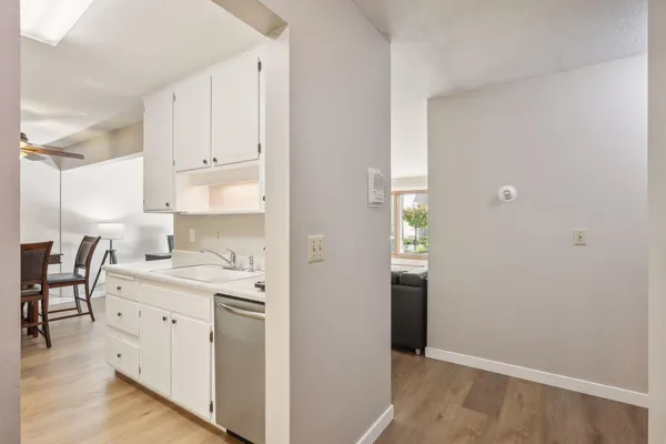 $139,900 | 4350 Brookside Court, Unit 114, Edina, MN 55436