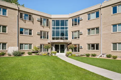 $144,500 | 4350 Brookside Court, Unit 114, Edina, MN 55436
