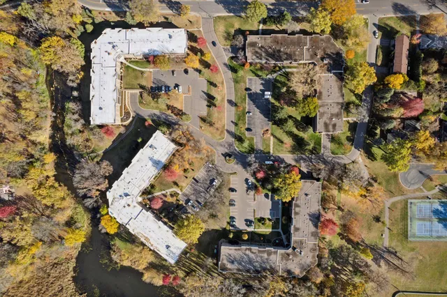 $144,500 | 4350 Brookside Court, Unit 114, Edina, MN 55436