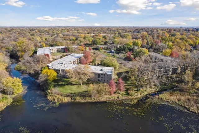 $144,500 | 4350 Brookside Court, Unit 114, Edina, MN 55436