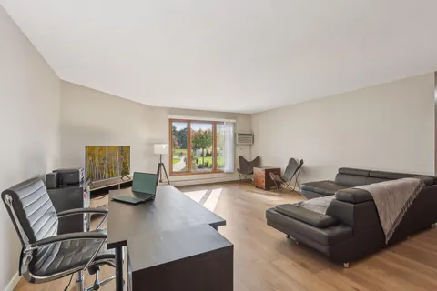 $144,500 | 4350 Brookside Court, Unit 114, Edina, MN 55436